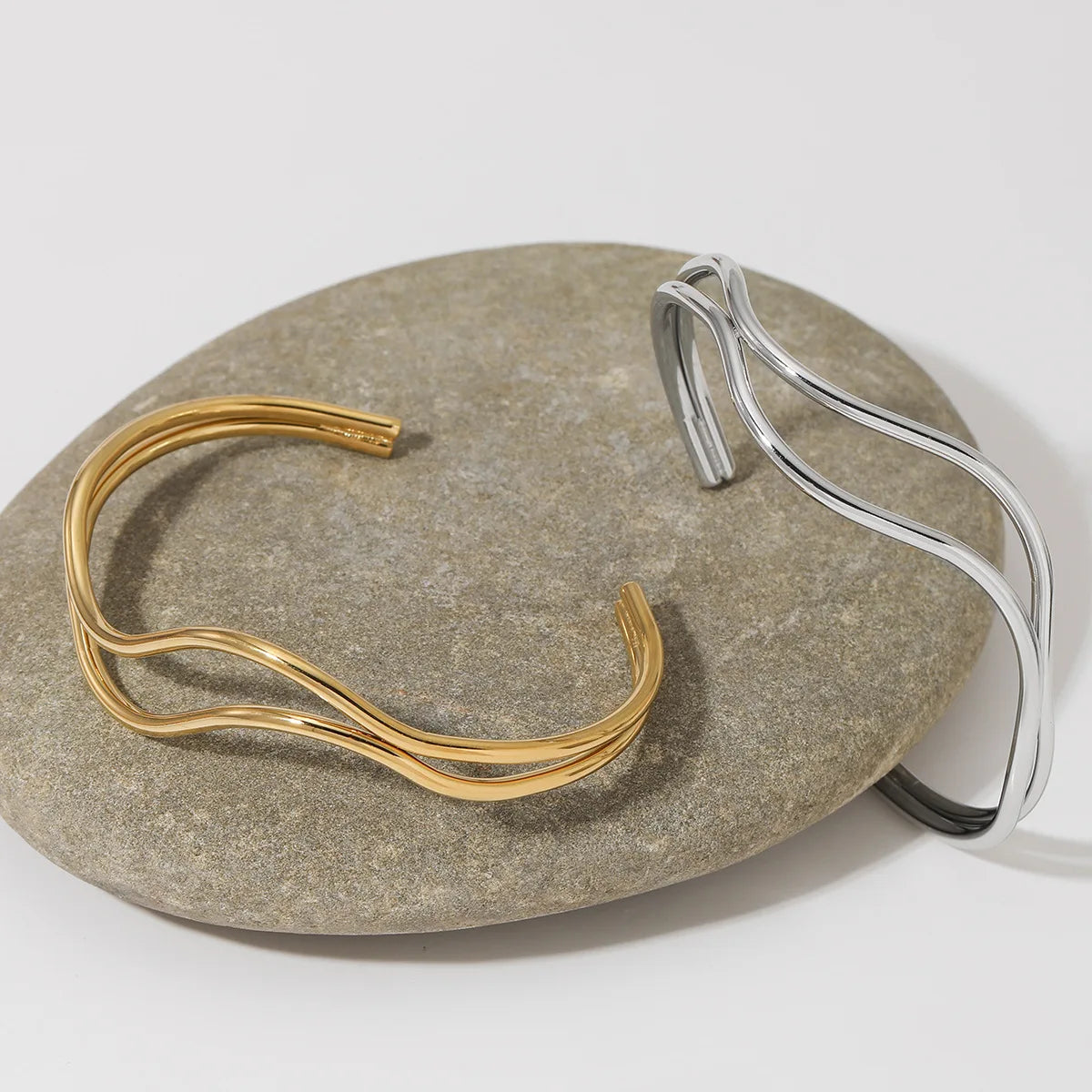 Stainless Steel PVD Double Wire Bracelet Thin River-shape Wave Bracelet Waterproof